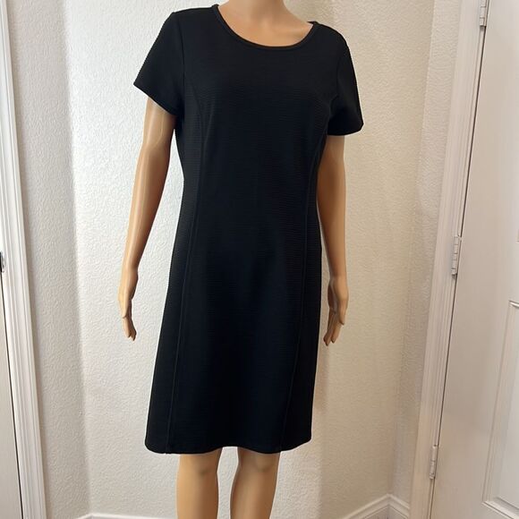 Chicos Dress Size 2 Black Scoop Neck Short Sleeve Ribbed Midi - Picture 4 of 11